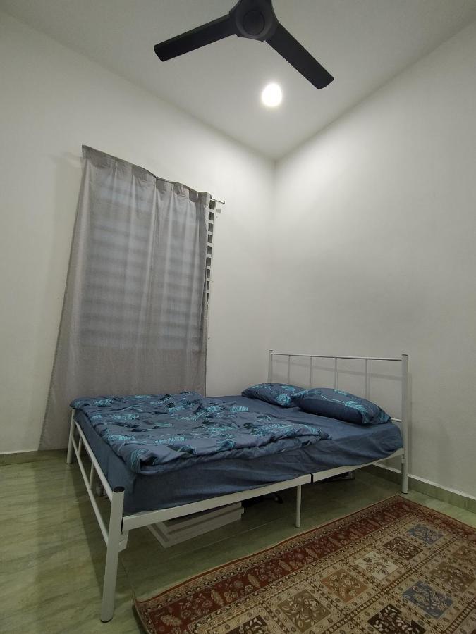 Holiday home Qayyum Pauh Lima,bachok,kelantan *