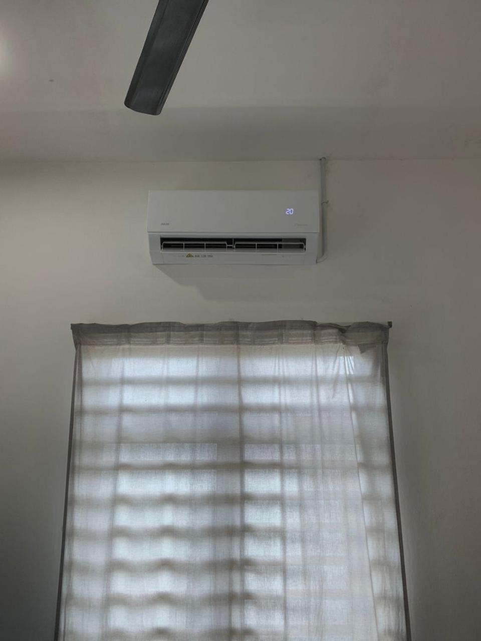 Holiday home Qayyum Pauh Lima,bachok,kelantan *